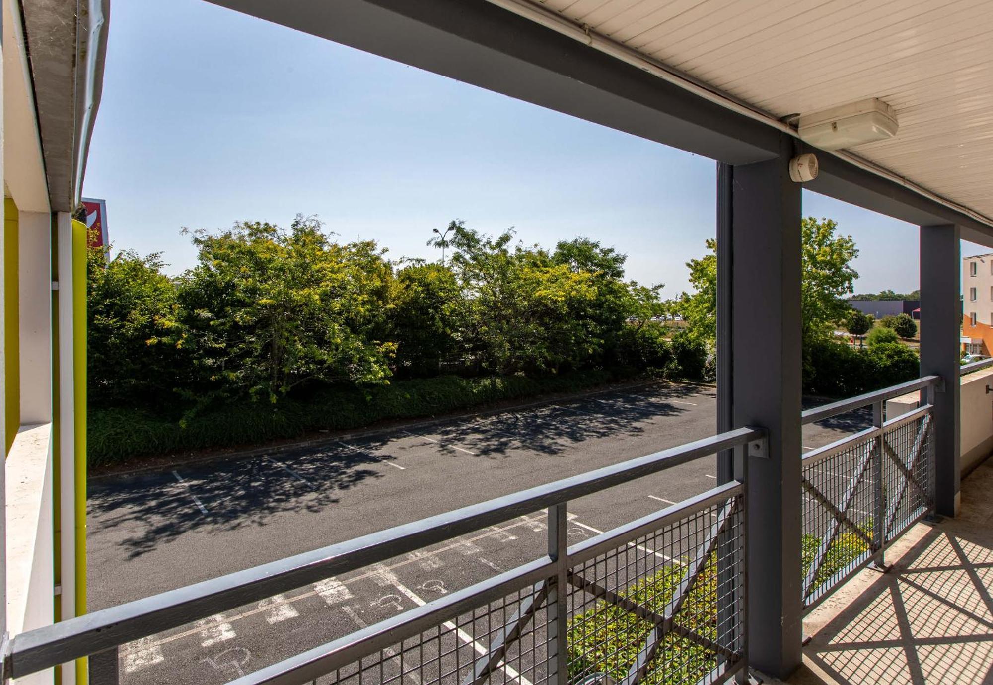 B&B Hotel Chateauroux Aeroport Déols Exterior photo